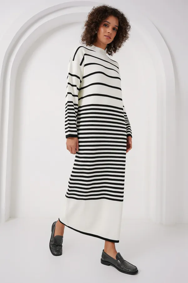 Robe longue tricotée blanche 15890