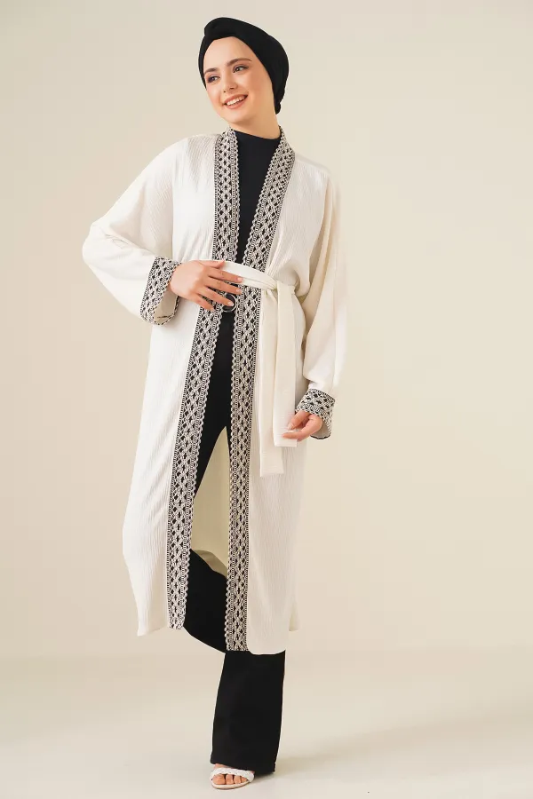 5865 Embroidered Knitted Long Kimono - White