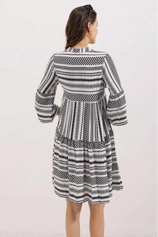 1975 ETHNIC PATTERNED DRESS - Black
