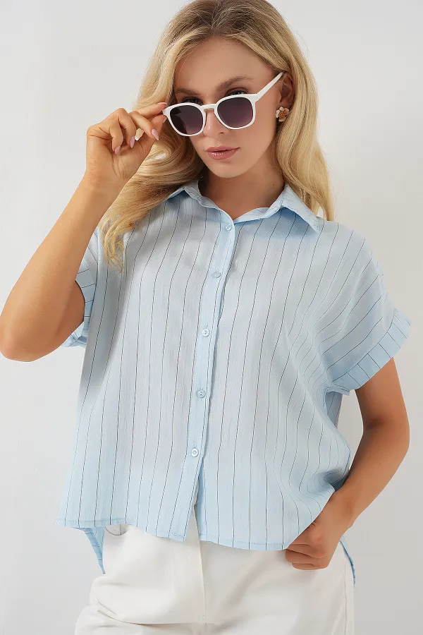 Chemise rayée à manches courtes pour femme 20327 - Bleue