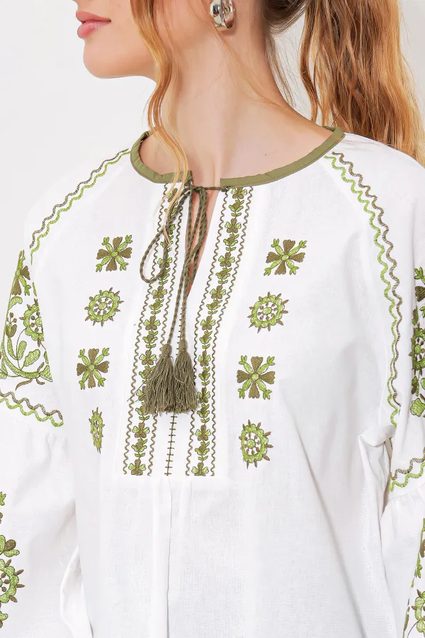 Chemisier en lin brodé kaki écru pour femme 902