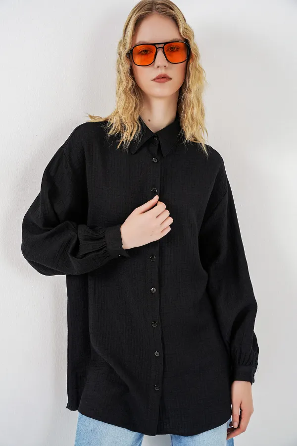 Women's Textured Oversize Tunic 5989 - Black Women's Textured Oversize Tunic 5989 - Black