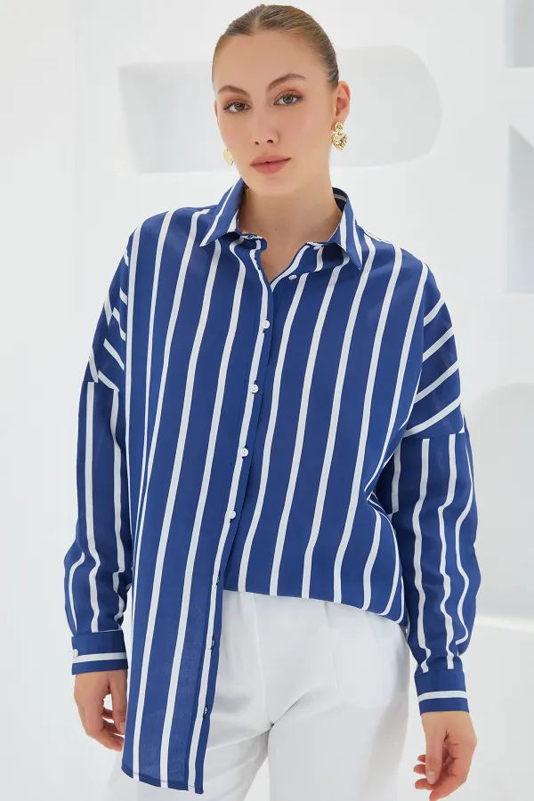 Kadın Lacivert Beyaz Çizgili Oversize Basic Gömlek 20254