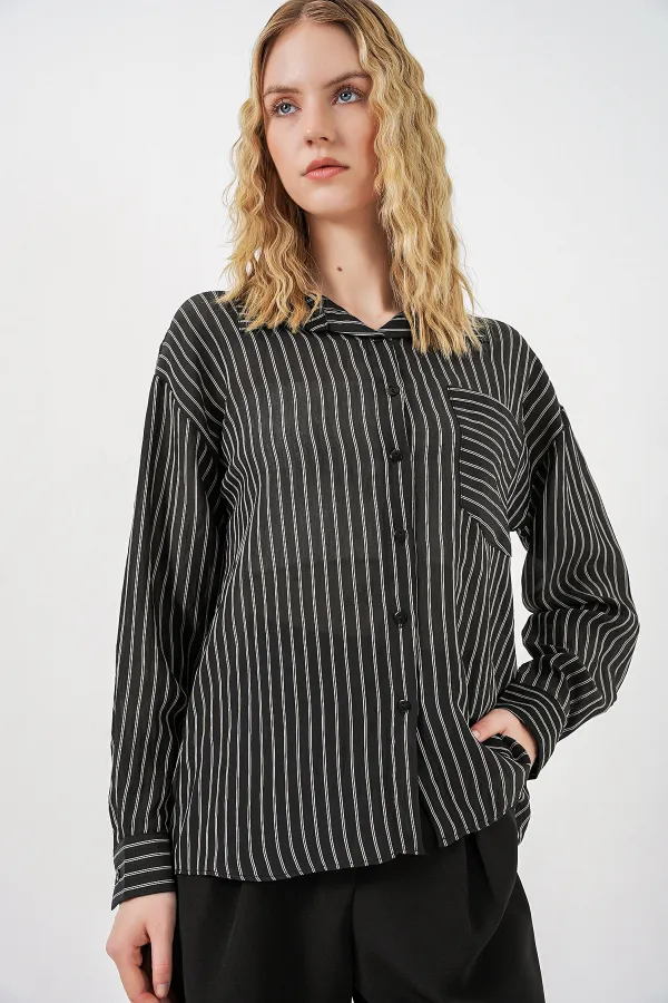Kadın Tek Cepli Çizgili Oversize Gömlek 20375 - Siyah Kadın Tek Cepli Çizgili Oversize Gömlek 20375 - Siyah