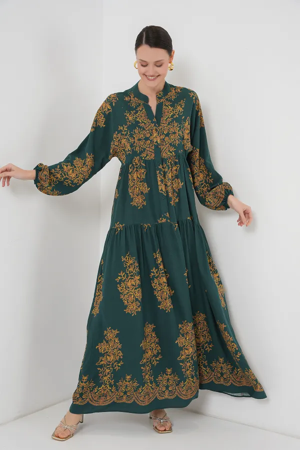 Robe hijab vert émeraude à motifs dorés 2423