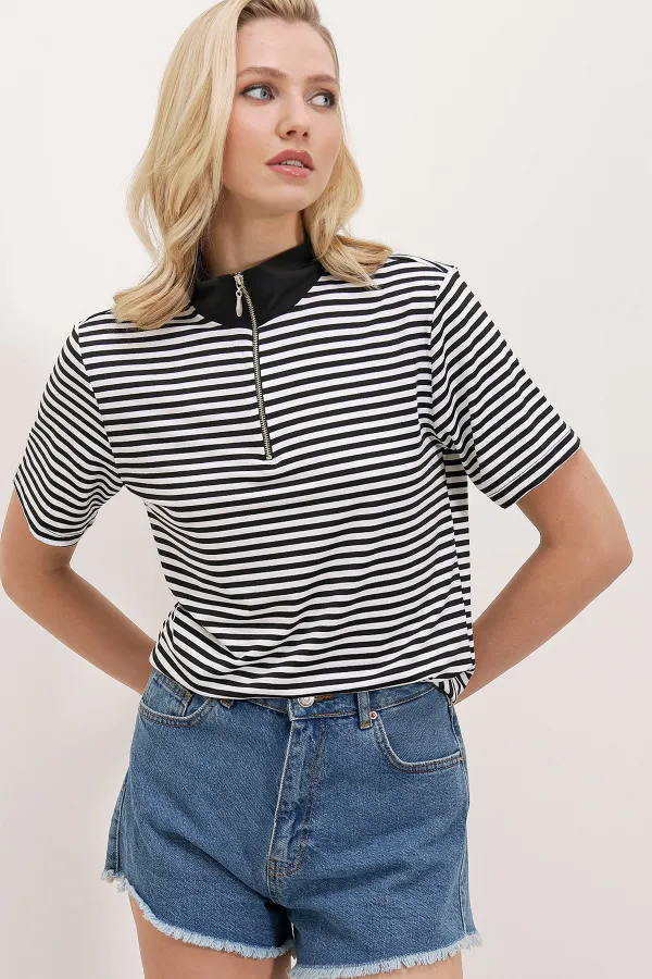 Women's Black Polo Collar Zippered Striped T-Shirt 0497