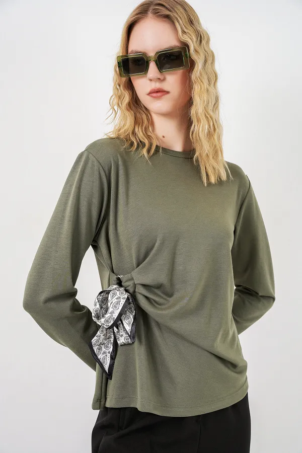 Kadın Fular Detaylu Uzun Kol Bluz 40000 - Haki