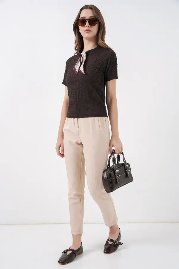 Kadın Kısa Kol Fularlı Örme Bluz 981 - Kahverengi