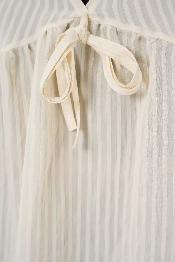 Chemisier à manches longues et laçage sur le devant pour femme 946 - Crème