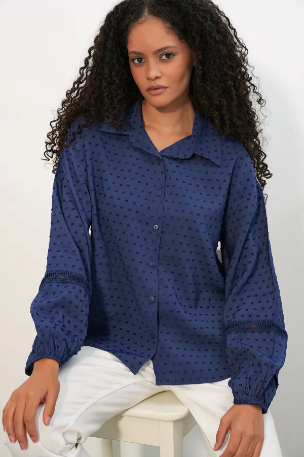 Kadın Oversize Desenli Gömlek 20379 - Lacivert Kadın Oversize Desenli Gömlek 20379 - Lacivert