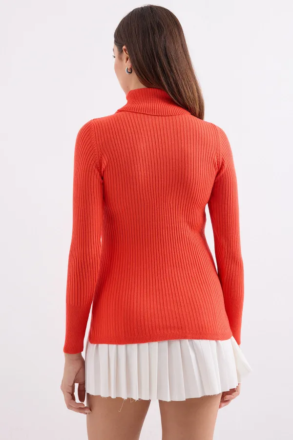 Pull à col roulé en maille orange 10311