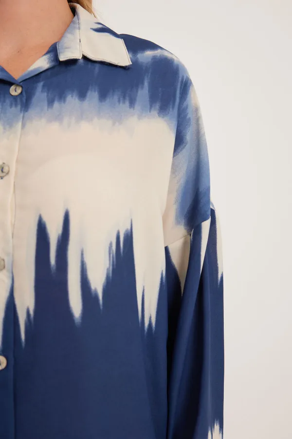 Chemise oversize à motifs crème et bleu marine pour femme 5923