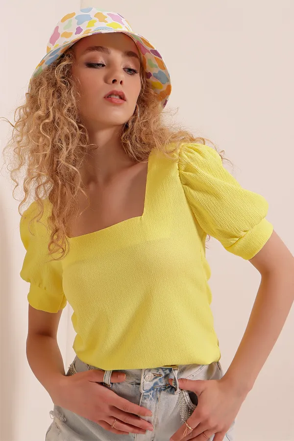 0409 Square Collar Knitted Blouse - Yellow