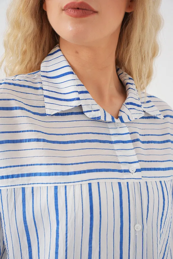 Chemise rayée à manches courtes pour femme 20344 - Bleue