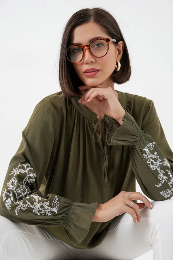 Chemisier brodé en maille pour femme 941 - Kaki