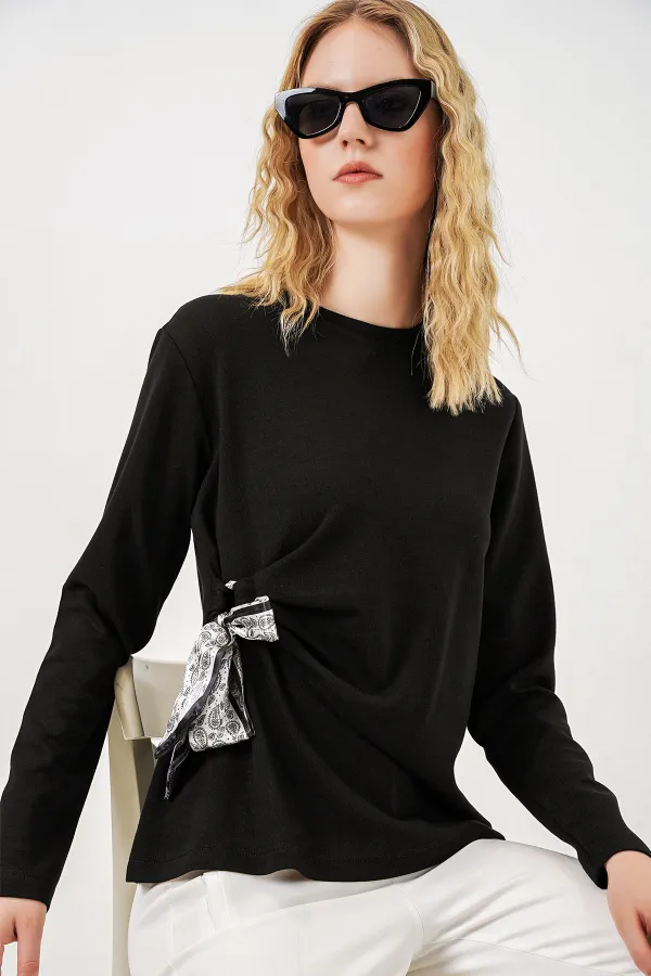 Kadın Fular Detaylu Uzun Kol Bluz 40000 - Siyah