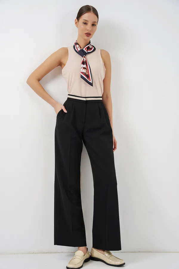 Pantalon large en tissu pour femme 30088 - Noir