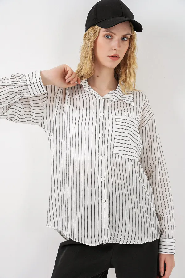 Kadın Tek Cepli Çizgili Oversize Gömlek 20375 - Beyaz Kadın Tek Cepli Çizgili Oversize Gömlek 20375 - Beyaz