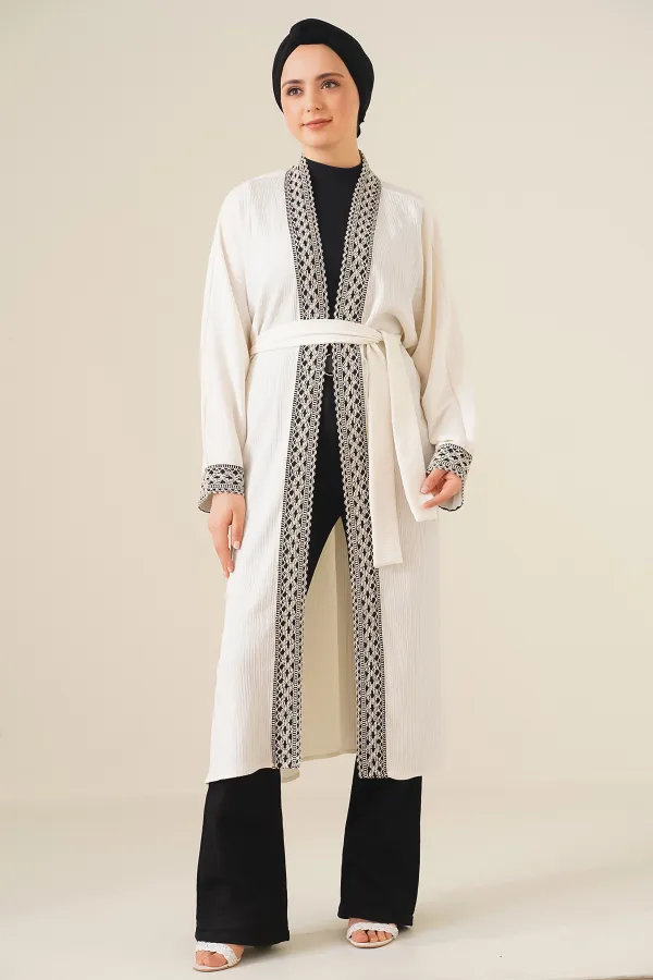 5865 Embroidered Knitted Long Kimono - White