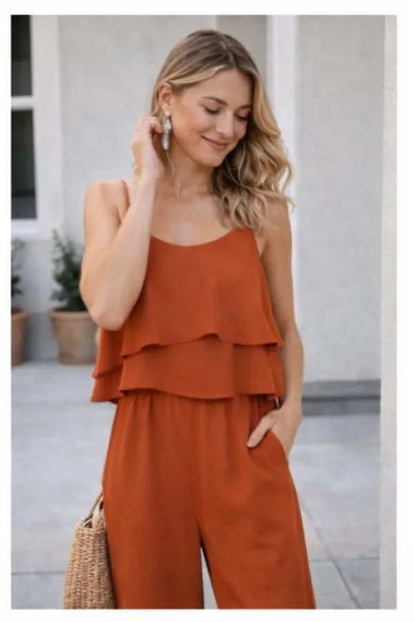 Combinaison à volants