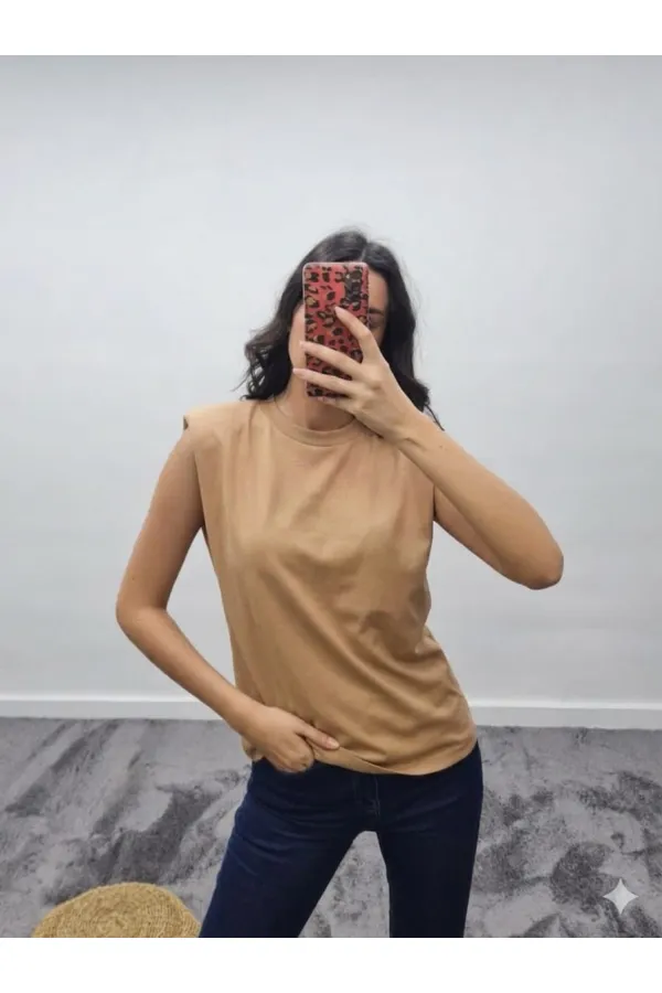 Padded Crew Neck T-Shirt