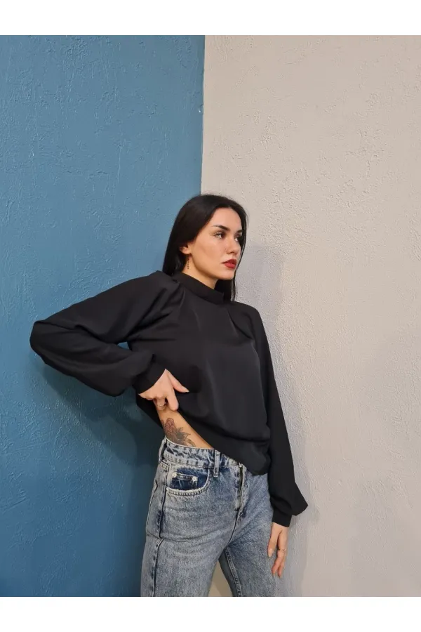 Backless Blouse - Pomegranate Blossom