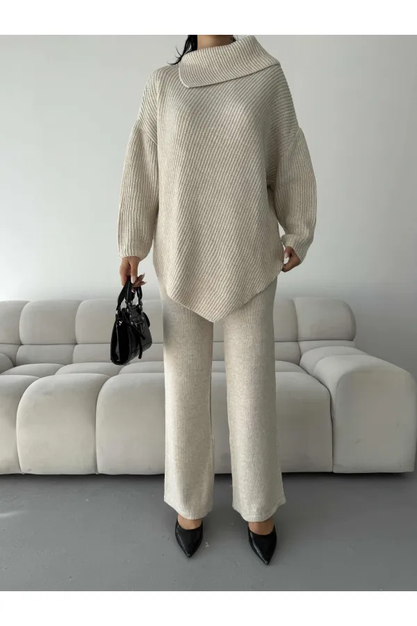 Ensemble en maille à col lettre 1555 - Beige