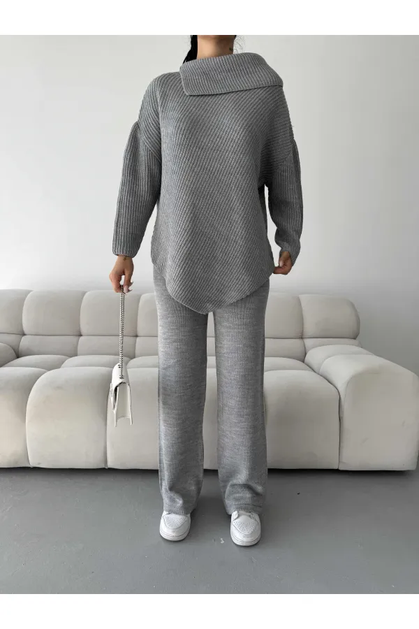 Ensemble en maille à col lettre 1555 - Gris