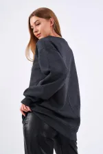 Sweat-shirt basique oversize en coton anthracite pour femme, col rond.