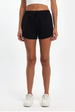 Kadın Yırtmaçlı Mevsimlik Premium Kumaş Regular Fit İpli Lacivert Kısa Mini Şort