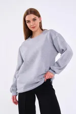 Sweat-shirt basique oversize en coton gris pour femme, col rond.