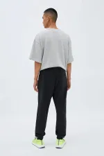 Erkek Antrasit Arka Cep Etiket Detaylı Paça Lastikli Regular Fit Eşofman Altı