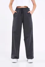 Kadın Mevsimlik Salaş Geniş Rahat Paça Yan Cepli Siyah Eşofman Altı