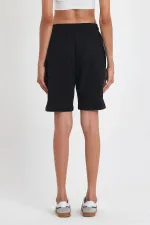 Kadın Rahat Kesim Beli Lastikli Mevsimlik Yumuşak Kumaş Cepli Siyah Uzun Bermuda Şort MTLCB91