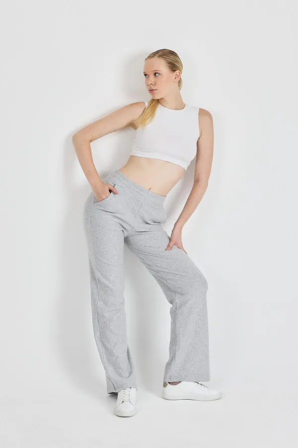 Pantalon de survêtement gris côtelé à jambes larges et taille haute avec poches pour femme