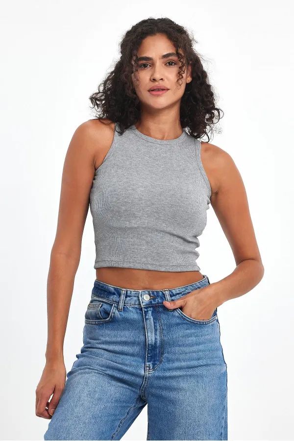 Kadın Gri Fitilli Görünümlü Askılı Kalın Esnek Örme Basic Crop Atlet