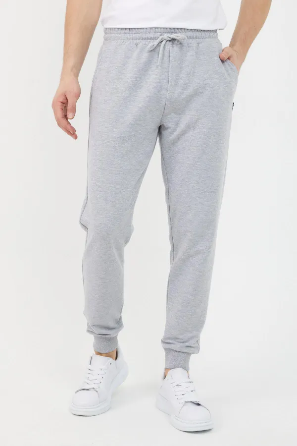 Erkek Regular Fit Rahat Kesim Beli Bağcıklı Jogger Cepli Lastikli Paça Siyah Eşofman Altı