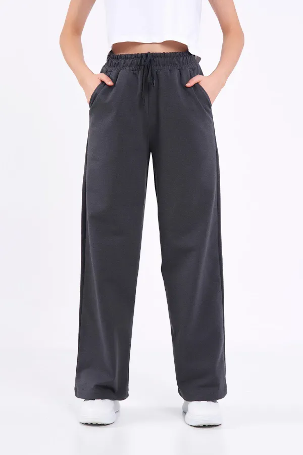 Kadın Mevsimlik Salaş Geniş Rahat Paça Yan Cepli Siyah Eşofman Altı