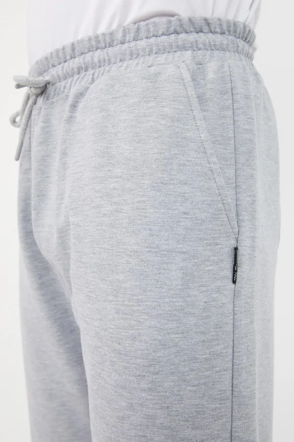 Erkek Regular Fit Rahat Kesim Beli Bağcıklı Jogger Cepli Lastikli Paça Siyah Eşofman Altı