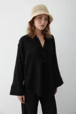 Ensemble chemise et pantalon noir texturé