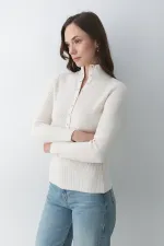 Krem Çıtçıtlı Boğazlı Kazak - 251037