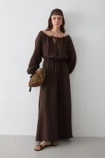 Robe en mousseline marron avec détail de nœud - 2004