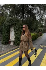 Karamel Oversize Düşük Omuz Kısa Trenç - 9580