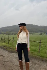 Off-White Vest with Gold Buttons - 4495