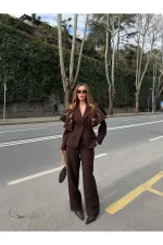 Ensemble veste et pantalon marron à cape - 202604