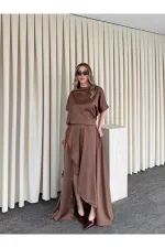 Kahverengi Saten Yırtmaçlı Elbise - 2026