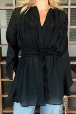 Chemise en voile de lin noir avec détail à la taille