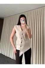 Bej Venedik Çapraz Düğmeli Yelek