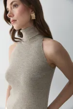 Débardeur à col roulé en vison - 251004