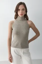 Débardeur à col roulé en vison - 251004